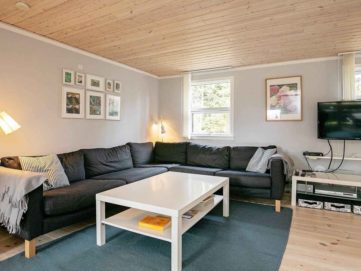 Three-Bedroom Holiday Home In Vaeggerlose 6 Boto By Room photo